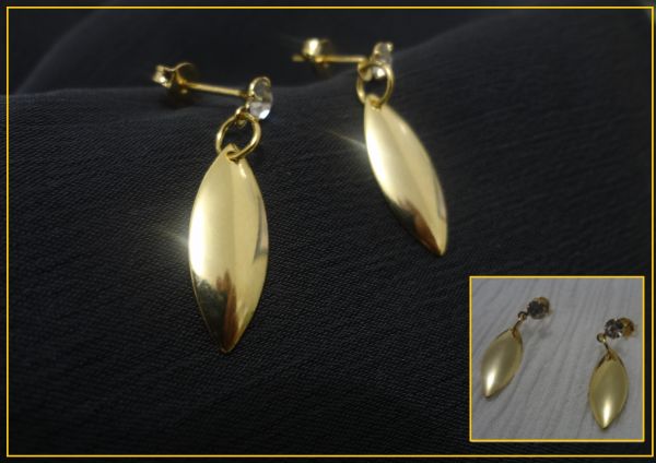 Brinco dourado gota uma pedra de strass