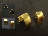 Brinco dourado simples